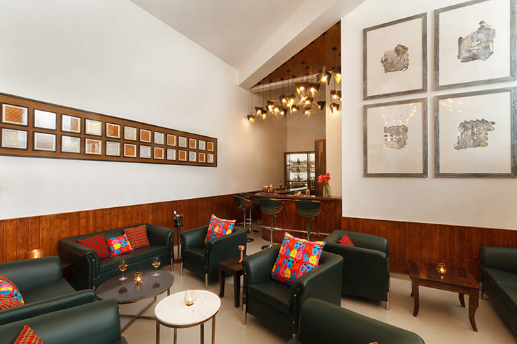 Hotel Photographer in Kullu Manali Naggar